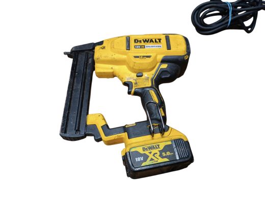 Dewalt Dcn 681