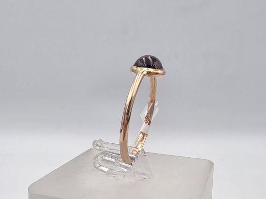 Золотое кольцо с аметистом, 1.34 г, разм. 17.5