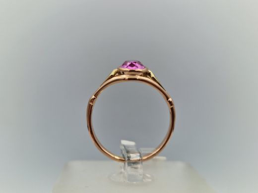 Zelta gredzens ar koraļļi, 2.25 g, izm. 16.5