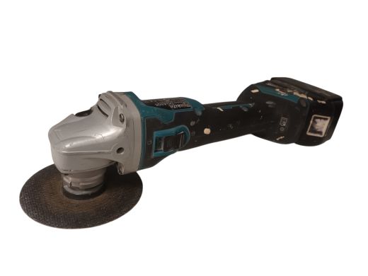 Makita Dga506