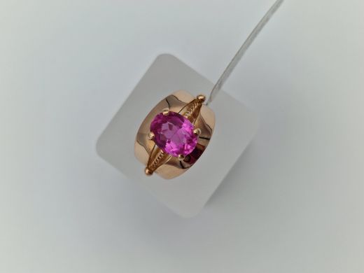 Zelta gredzens ar koraļļi, 4.9 g, izm. 16